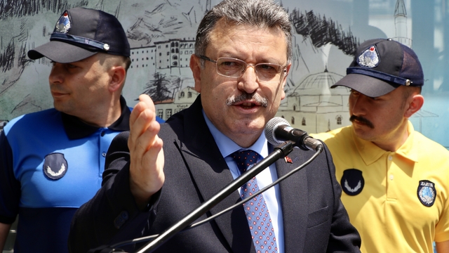 Trabzon Büyükşehir Belediye Başkanı Genç, Turizm Ofisi'ni ziyaret etti