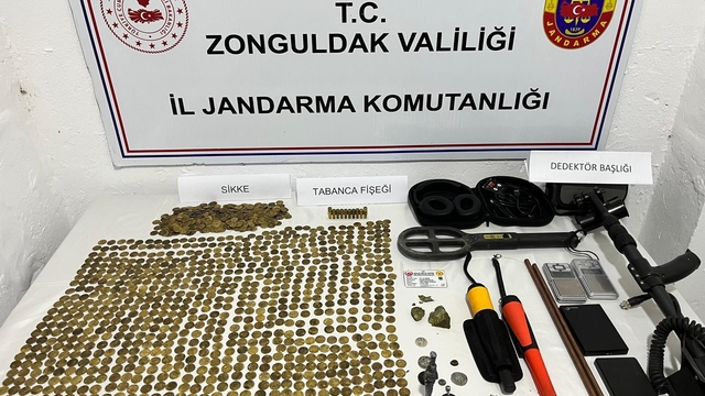 Zonguldak'ta tarihi eser niteliğinde 1277 sikke ile objeler ele geçirildi