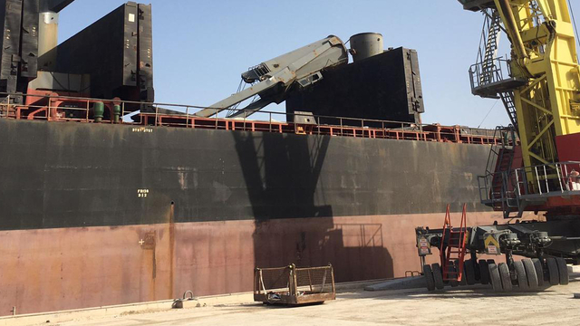 Muğla'da limandaki gemi vincinden düşen kişi öldü