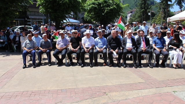 İkizce'de Doğu Türkistan ve Filistin Anma Programı düzenlendi