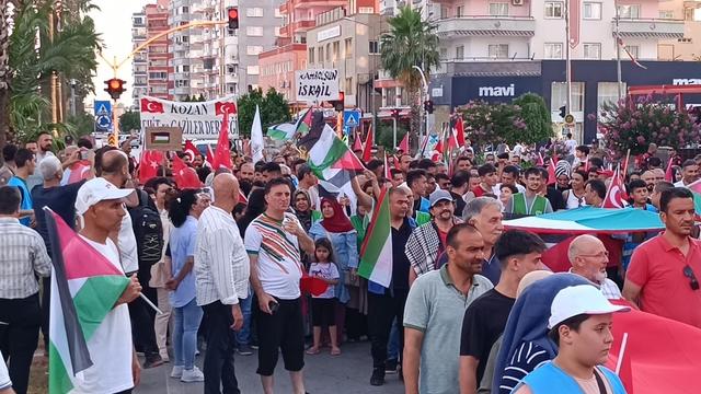 Adana'da Filistin'e destek yürüyüşü düzenlendi - Adana Haberleri
