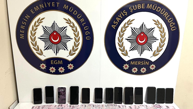 Mersin'de "sazan sarmalı" yöntemiyle dolandırıcılık yaptıkları iddiasıyla 5 zanlı yakalandı
