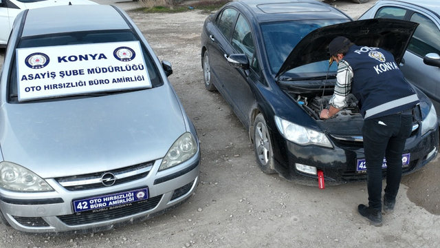 Depremzedelerin hurda otomobillerini 'change' ederek, 25 milyon TL'lik vurgun
