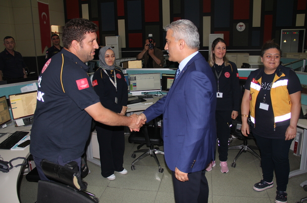 Kırıkkale Valisi Makas bayramda görevli personeli ziyaret etti