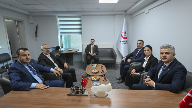 BBP Genel Merkezi'nde siyasi partiler arası bayramlaşma