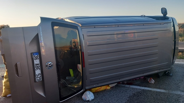 Yozgat'ta devrilen minibüsteki  8 kişi yaralandı