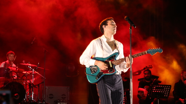 Şarkıcı Mert Demir Hatay'da konser verdi