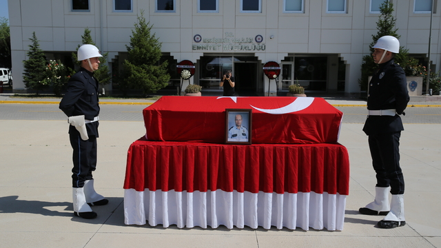 Eskişehir'de vefat eden polis memurunun cenazesi Adana'ya gönderildi