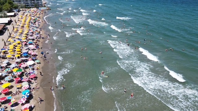 Tekirdağ bayram tatilinde nüfusunu turistlerle katladı