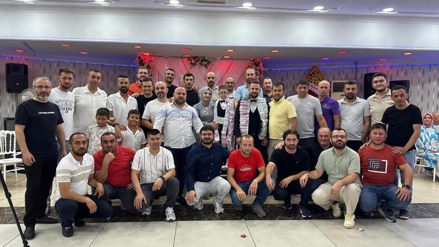 Bariyerlere çarpan otomobilde ölen sürücü, 1 gün önce oğluna sünnet düğünü yapmış