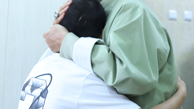 Emine Erdoğan, Astana'da yetimhane ziyaret etti