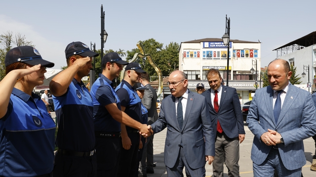 Sakarya Valisi Karadeniz'den Geyve Belediye Başkanı Yıldız'a ziyaret