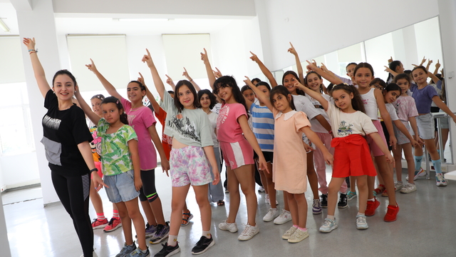 Antalya Büyükşehir Belediyesi yaz kursları başladı