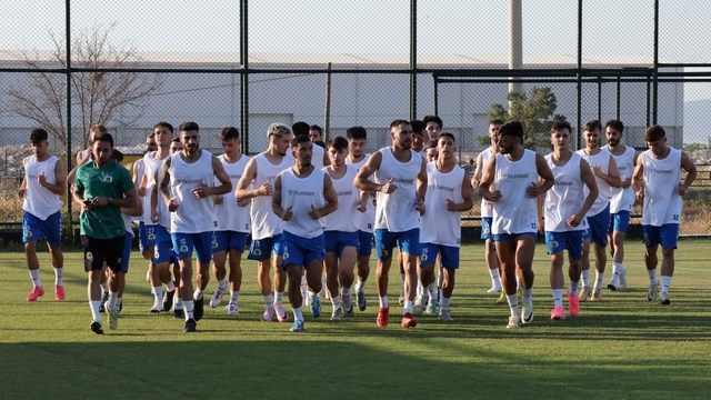 Menemen FK yeni sezonu açtı