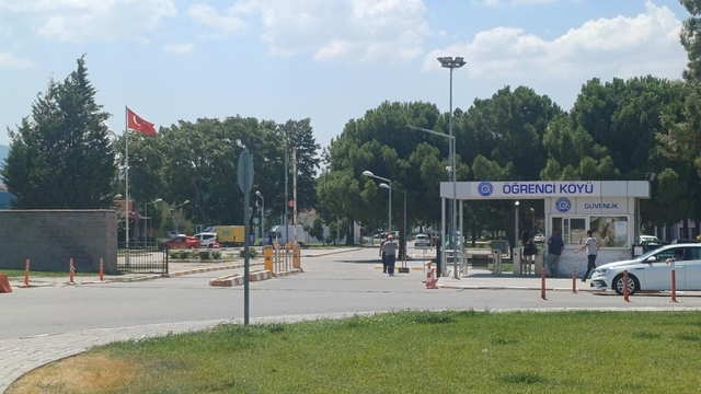 Ege Üniversitesi'nde yurt ücretlerine yüzde 300 zam