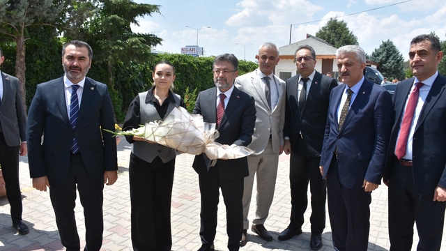 Bakan Yumaklı: İçinizdeki potansiyeli keşfedip, üretimde olun (2)