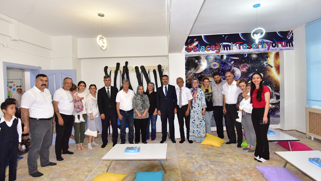 Ahlat'ta "Ahmet Köksal Akıl ve Zeka Oyunları Sınıfı" açıldı