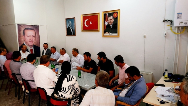 AK Parti İl Başkanı Gürhan Albayrak Beylikova'yı ziyaret etti