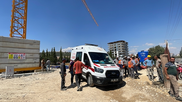 Adıyaman'da inşaattan düşen işçi yaralandı