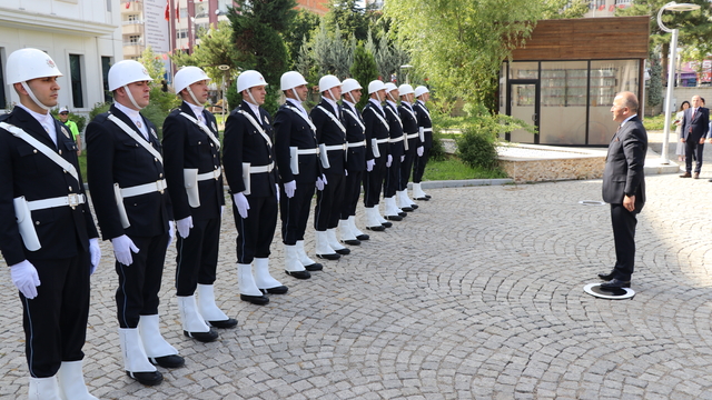Elazığ Valisi Numan Hatipoğlu, görevine başladı