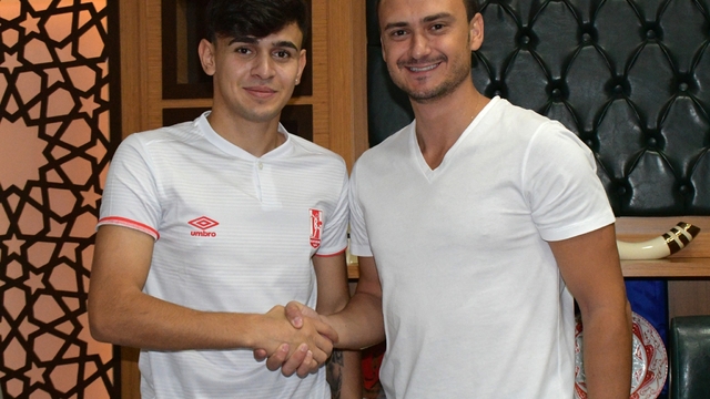 Balıkesirspor'da transfer sürüyor