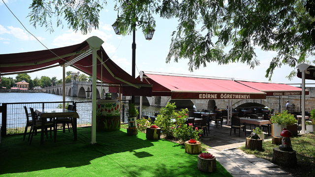 Edirne Öğretmenevi Meriç Nehri Sosyal Tesisleri yenilenen yüzüyle hizmete başladı