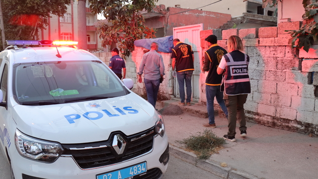 Adıyaman'da şafak operasyonunda 7 hırsızlık şüphelisi gözaltına alındı