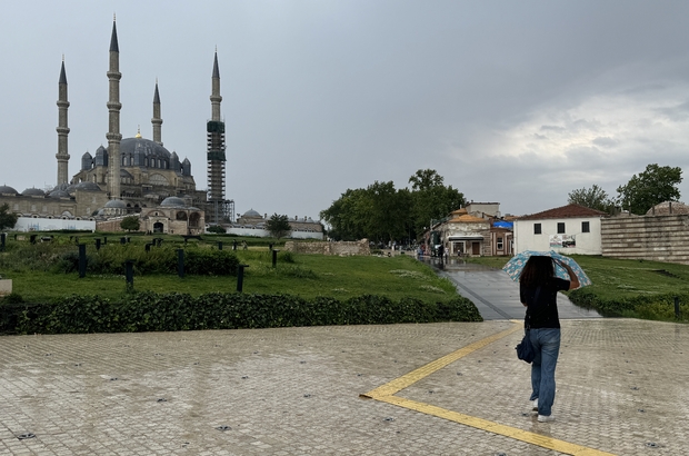 Edirne'de sağanak etkili oldu