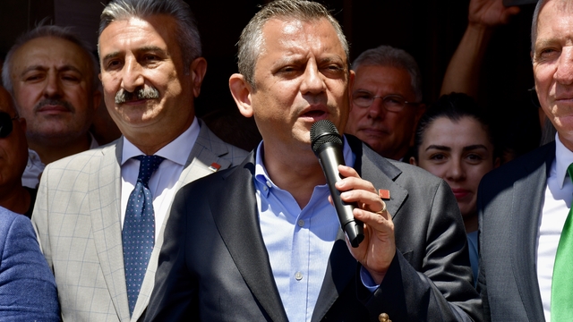 CHP Genel Başkanı Özel, Bursa'nın Harmancık ilçesinde konuştu: