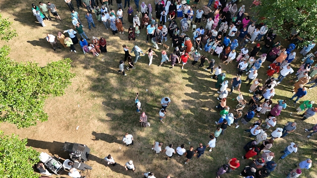 Sanatçı Hülya Polat, Düzce Hemşinliler Festivali'nde konser verdi