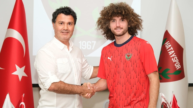 Hatayspor, savunma oyuncusu Burak Yılmaz ile sözleşme yeniledi