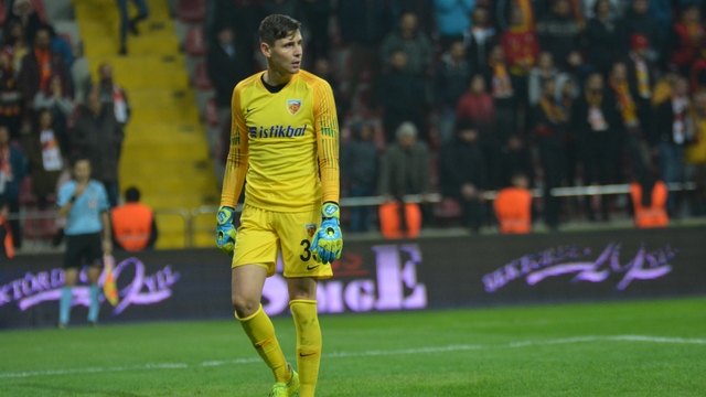 Kayserispor'un eski kalecisi Lung'un 2,7 milyon TL'lik vergi borcu gazete ilanında !.
