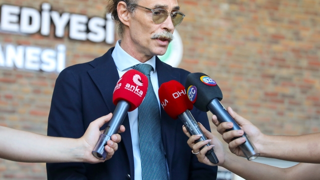 Etimesgut Belediye Başkanı Beşikçioğlu hayvan hastanesini ziyaret etti