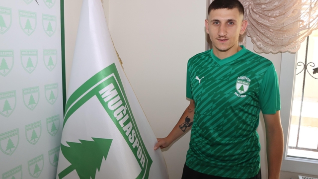 Muğlaspor'da Serhat Enes imzaladı