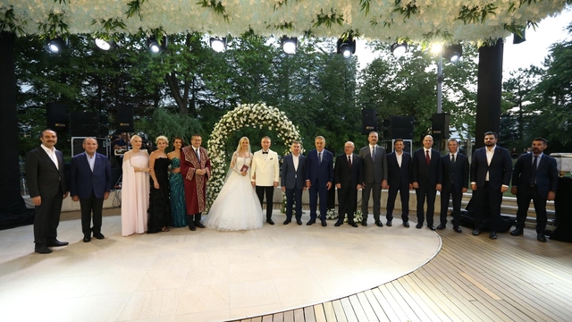 AK Parti Ankara Milletvekili Murat Alparslan ile Serap Gündüz evlendi