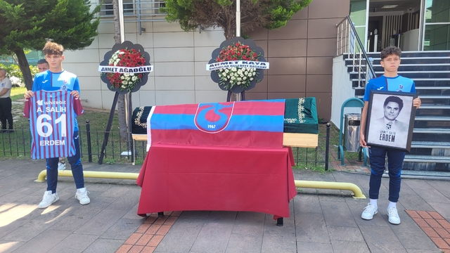 Trabzonspor'un eski başkanı Ahmet Salih Erdem'e tören