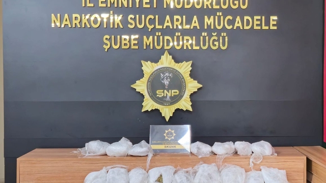Şanlıurfa'da 13 kilo 500 gram sentetik uyuşturucu yakalandı