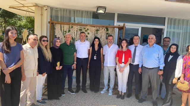 Kemalpaşa'da el sanatları sergisi açıldı