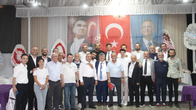 CHP Çarşamba ilçe başkanlığına Temel Baş seçildi