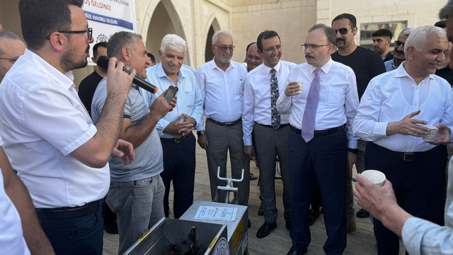 Siirt'te 66 üreticiye üzüm sıkma makinesi dağıtıldı