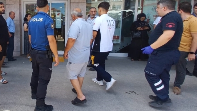 Samsun'da bir banka şubesinde çıkan silahlı kavgada 1 kişi yaralandı