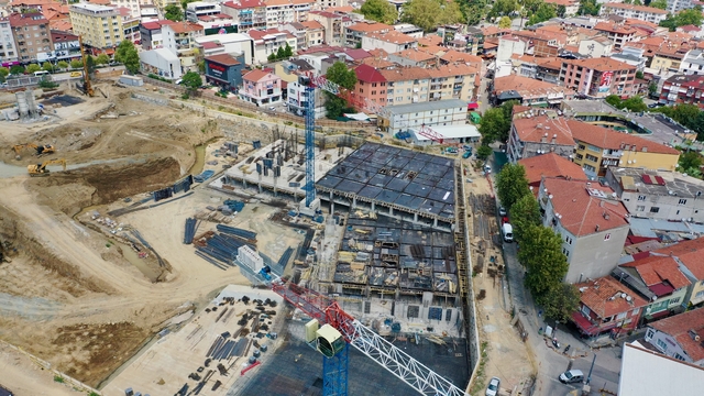 Marmara Depremi'nin merkez üssü Gölcük'te yıkımın yaşandığı bazı alanlar yeniden görüntülendi