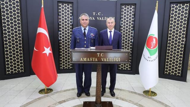 Merzifon Garnizon Komutanı Serin, Vali Doruk'u ziyaret etti