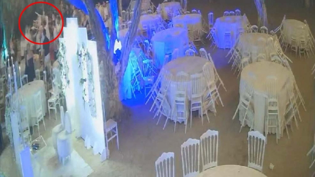 Düğün salonunda 13 kişinin yaralandığı şişe, sandalye ve bıçaklı kavga kamerada