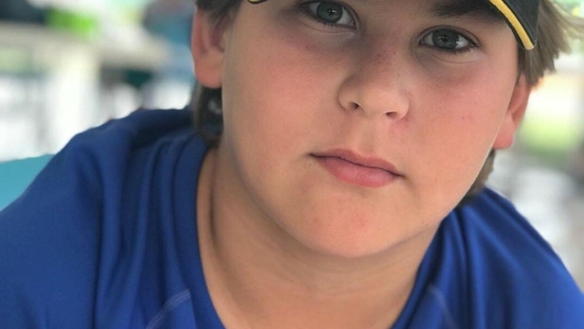 Otomobille çarpışan motosiklet sürücüsü hayatını kaybetti