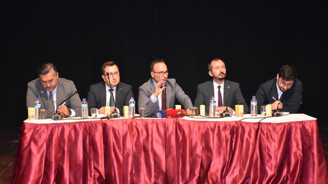 Artvin'de maden ve madencilik faaliyetleri bilgilendirme toplantısı yapıldı