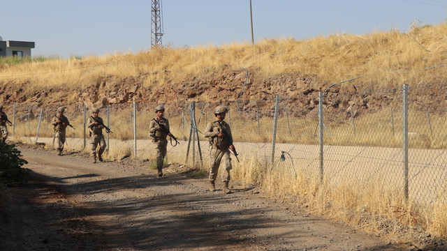 Narin'in arama çalışmaları 2'nci gününde: 'Sanki yer yarıldı içine girdi'