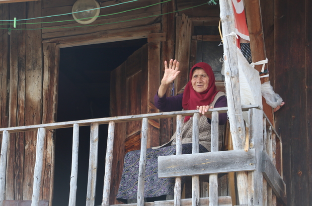 Bolu'daki yangında tahliye edilen köylüler evlerine dönmeye başladı