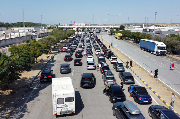 Gurbetçiler, memleket lezzetlerini de yanlarında götürüyor