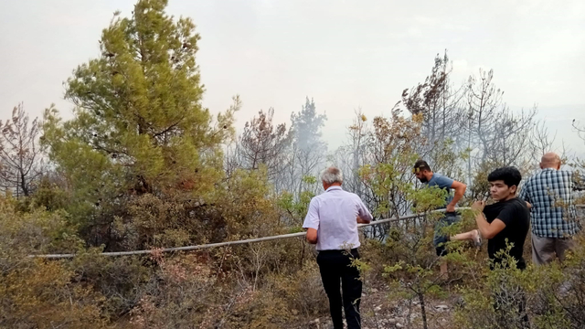 Vezirköprü'de örtü yangını